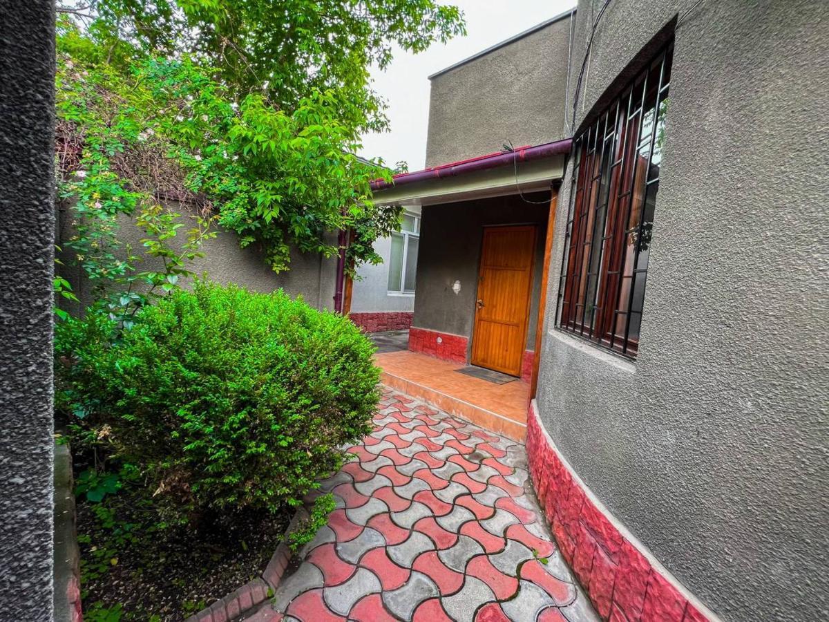 Ala-Bel Guesthouse Бишкек Экстерьер фото